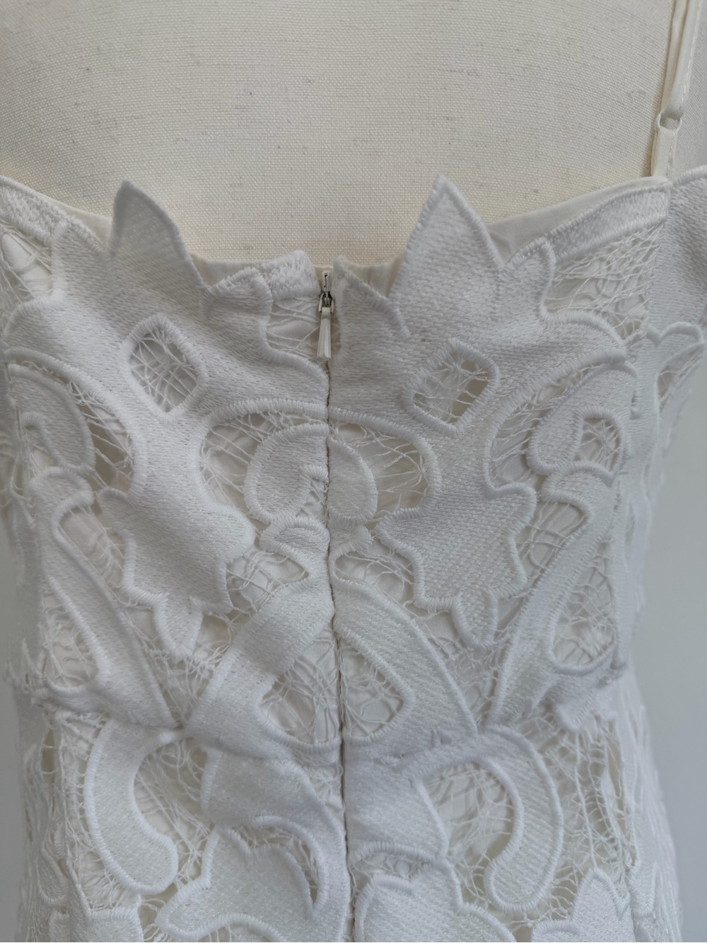 Bardot Lina White Lace Midi Dress Revolve Size 10 - Picture 6 of 8